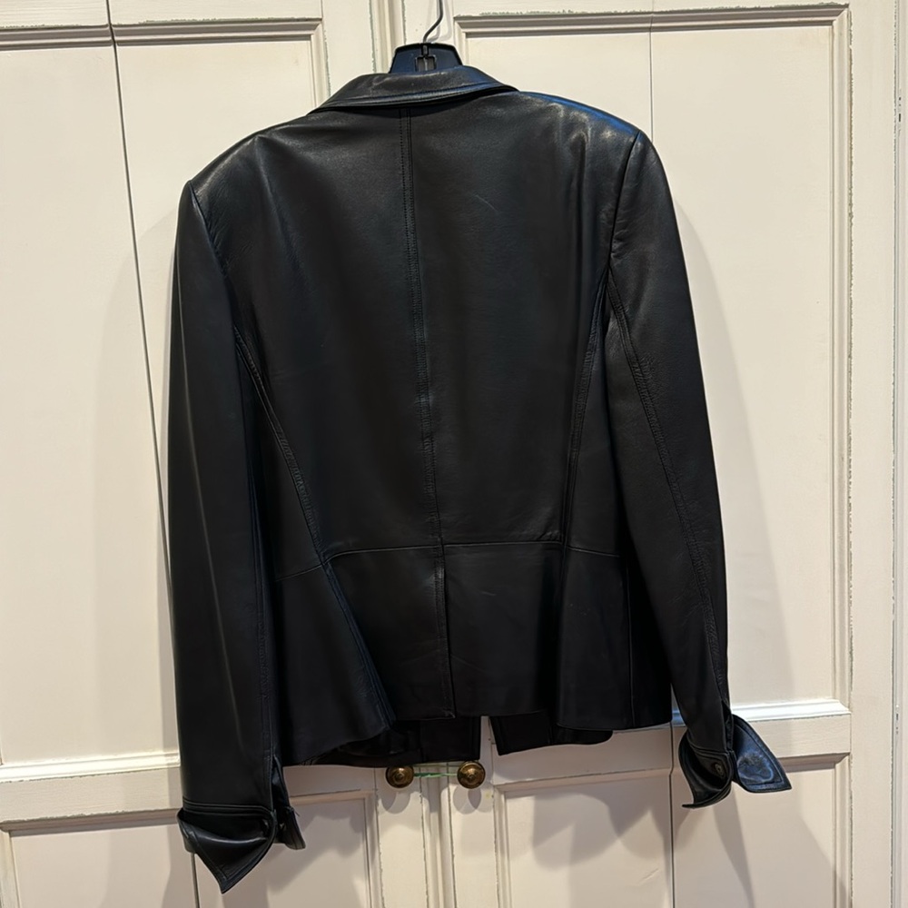 Leather jacket - Picture 2 of 5